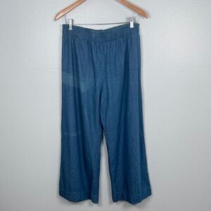 LA Relaxed organic cotton chambray pull on wide leg pant made in LA size medium